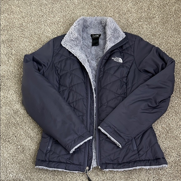 The North Face Jackets & Blazers - The North Face Women's Mossbud Swirl in size Small